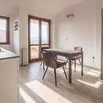 Appartement Guesthost - Oasis W Two Balconies! *