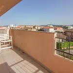 Guesthost - Oasis W Two Balconies! *