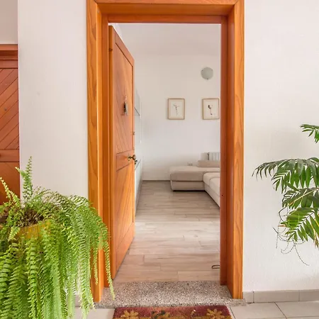 Guesthost - Oasis W Two Balconies! Apartment Olbia