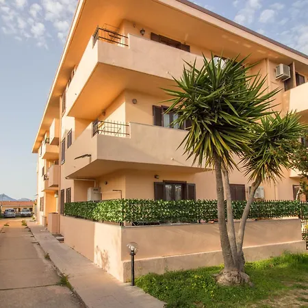 Guesthost - Oasis W Two Balconies! * Olbia